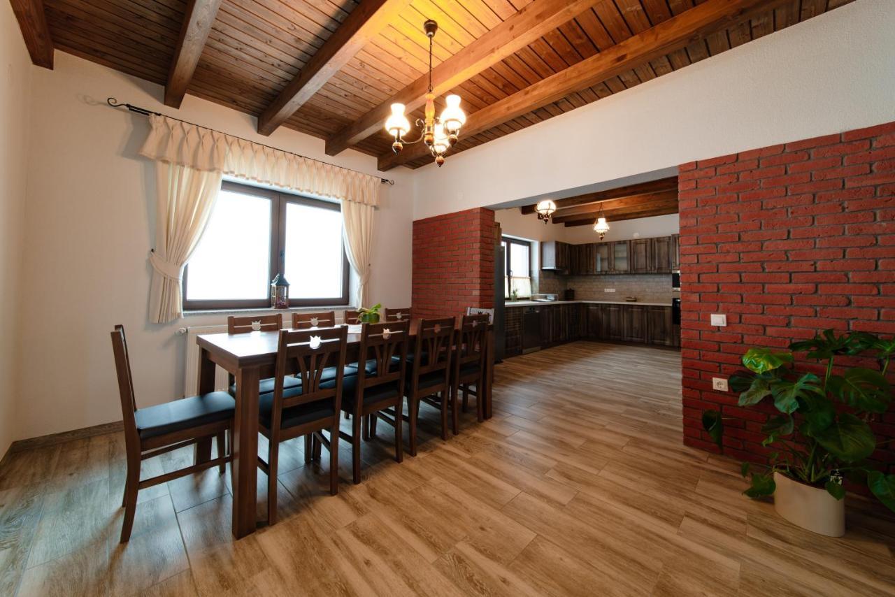 Transylvanian Relax House Lupeni  Exteriör bild
